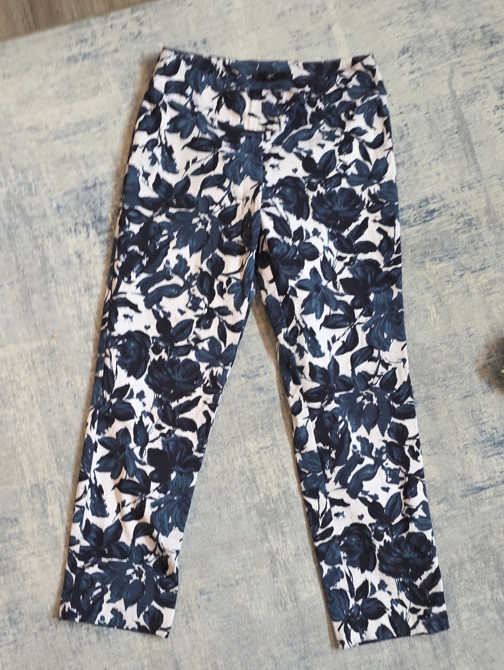 Girls Navy Floral Stretch Pants